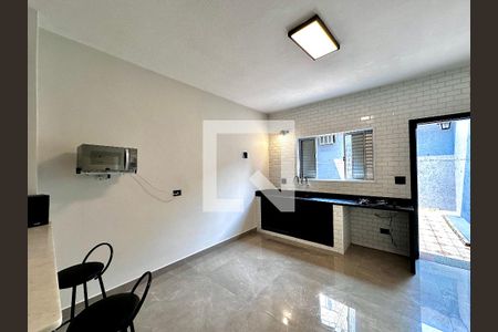 Casa à venda com 140m², 2 quartos e 2 vagasCozinha