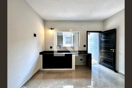 Casa à venda com 140m², 2 quartos e 2 vagasCozinha