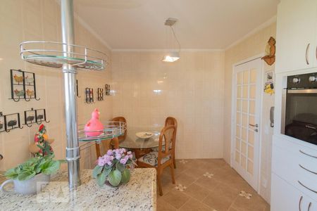 Apartamento à venda com 153m², 4 quartos e 3 vagasCozinha