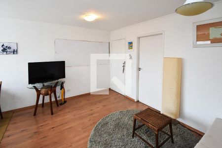 Sala de apartamento para alugar com 3 quartos, 68m² em Vila Madalena, São Paulo