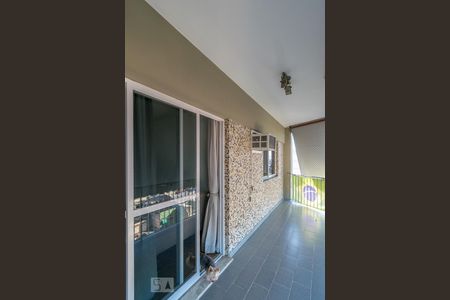 Apartamento à venda com 200m², 3 quartos e 3 vagasVaranda do Quarto 1