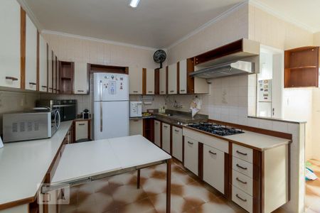 Apartamento à venda com 200m², 3 quartos e 3 vagasCozinha