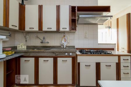 Apartamento à venda com 200m², 3 quartos e 3 vagasCozinha - Armários