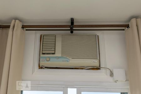 Apartamento à venda com 200m², 3 quartos e 3 vagasSuíte - Ar condicionado