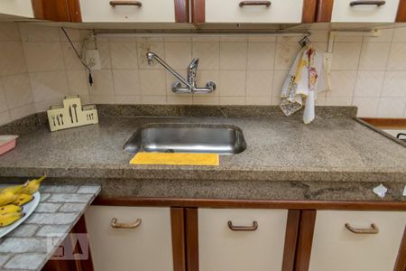 Apartamento à venda com 200m², 3 quartos e 3 vagasCozinha