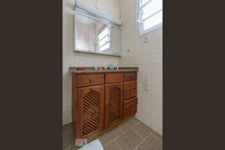 Apartamento à venda com 200m², 3 quartos e 3 vagasBanheiro 3 - Armário