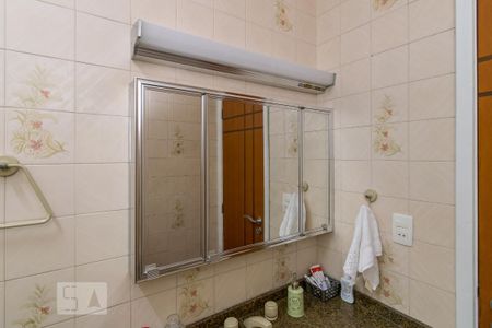 Apartamento à venda com 200m², 3 quartos e 3 vagasBanheiro da Suíte - Armário