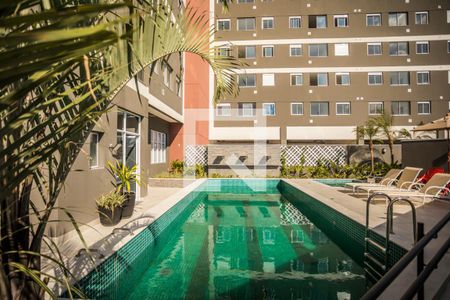Apartamento para alugar com 56m², 2 quartos e 1 vaga Apartamento para alugar com 56m², 2 quartos e 1 vagaÁrea comum - Piscina