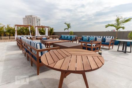 Apartamento para alugar com 56m², 3 quartos e 1 vaga Apartamento para alugar com 56m², 3 quartos e 1 vagaÁrea comum - Roof top