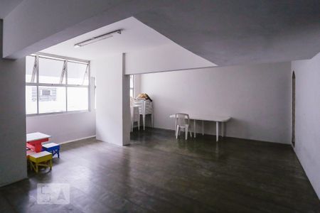 Apartamento à venda com 100m², 3 quartos e 1 vaga Apartamento à venda com 100m², 3 quartos e 1 vagaSalão de Festas