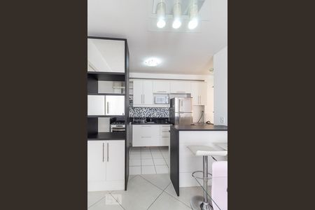 Sala de apartamento para alugar com 2 quartos, 52m² em Mário Quintana, Porto Alegre