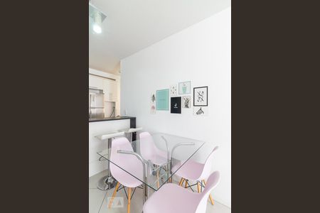 Sala de apartamento para alugar com 2 quartos, 52m² em Mário Quintana, Porto Alegre