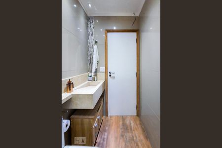 Apartamento à venda com 74m², 3 quartos e 2 vagasBanheiro Social 