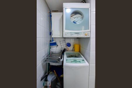 Apartamento à venda com 74m², 3 quartos e 2 vagasÁrea de Serviço 