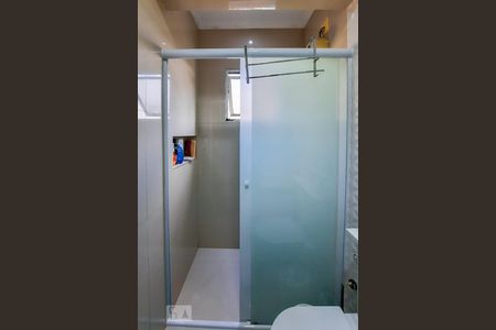 Apartamento à venda com 74m², 3 quartos e 2 vagasBanheiro da Suíte 