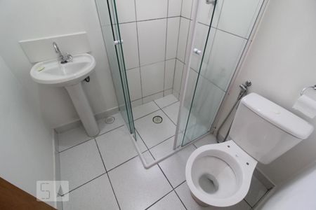 Banheiro de kitnet/studio para alugar com 1 quarto, 40m² em Nova Gerty, São Caetano do Sul