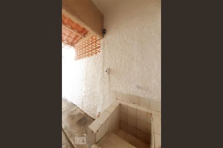 Casa para alugar com 70m², 1 quarto e sem vagaÁrea de Serviço