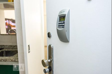 Apartamento para alugar com 35m², 1 quarto e sem vaga Apartamento para alugar com 35m², 1 quarto e sem vagaFechadura Eletronica