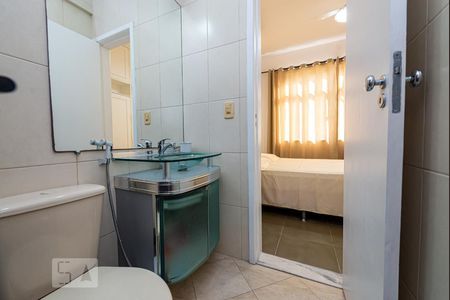 Apartamento para alugar com 35m², 1 quarto e sem vaga Apartamento para alugar com 35m², 1 quarto e sem vagaBanheiro da Suíte