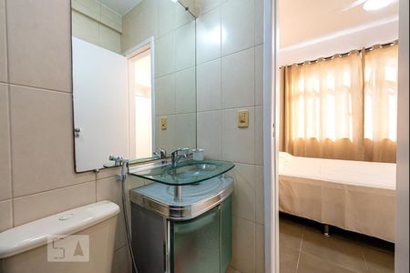 Apartamento para alugar com 35m², 1 quarto e sem vaga Apartamento para alugar com 35m², 1 quarto e sem vagaBanheiro da Suíte