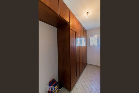 Casa para alugar com 250m², 3 quartos e 2 vagasCloset da Suíte