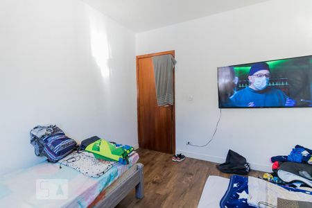 Quarto de casa à venda com 3 quartos, 250m² em Jardim Laone, São Paulo