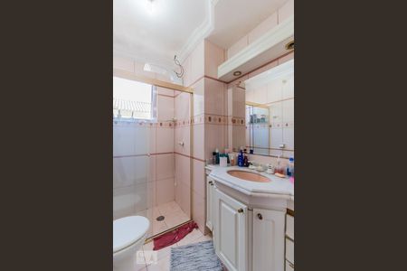 Casa para alugar com 250m², 3 quartos e 2 vagasBanheiro