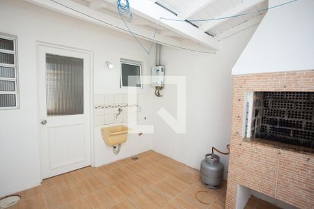 Casa de condomínio para alugar com 77m², 2 quartos e 1 vaga Casa de condomínio para alugar com 77m², 2 quartos e 1 vagaÁrea de Serviço