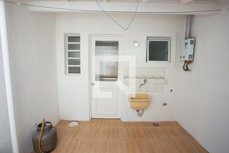 Casa de condomínio para alugar com 77m², 2 quartos e 1 vaga Casa de condomínio para alugar com 77m², 2 quartos e 1 vagaÁrea de Serviço - Tanque