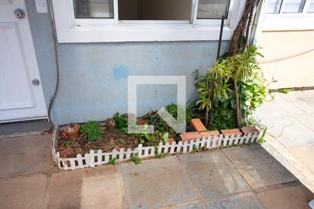 Casa de condomínio para alugar com 77m², 2 quartos e 1 vaga Casa de condomínio para alugar com 77m², 2 quartos e 1 vagaJardim