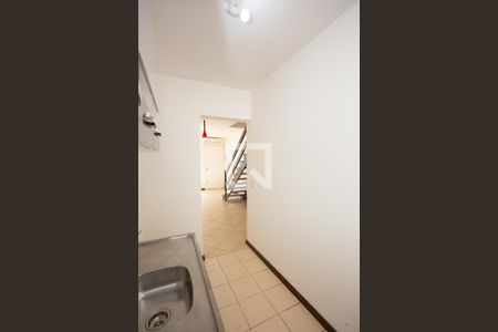 Cozinha de casa de condomínio para alugar com 2 quartos, 77m² em Rio Branco, Canoas