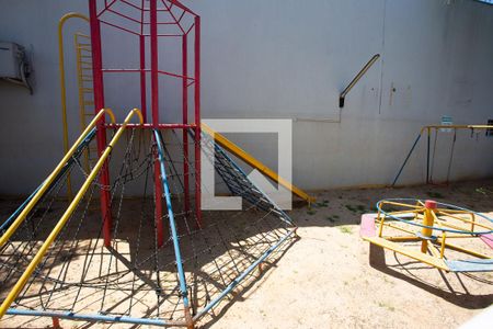 Área comum - Playground de casa de condomínio para alugar com 2 quartos, 77m² em Rio Branco, Canoas