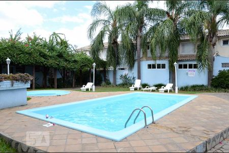 Casa de condomínio para alugar com 77m², 2 quartos e 1 vagaÁrea comum - Piscina