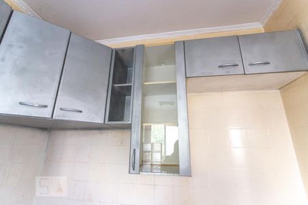 Apartamento à venda com 76m², 2 quartos e 1 vagaArmário