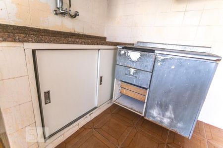 Apartamento à venda com 76m², 2 quartos e 1 vagaArmário