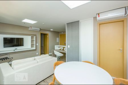 Apartamento para alugar com 52m², 1 quarto e 2 vagasSala