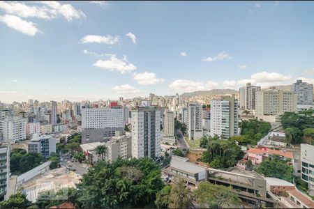 Apartamento para alugar com 52m², 1 quarto e 2 vagasVista