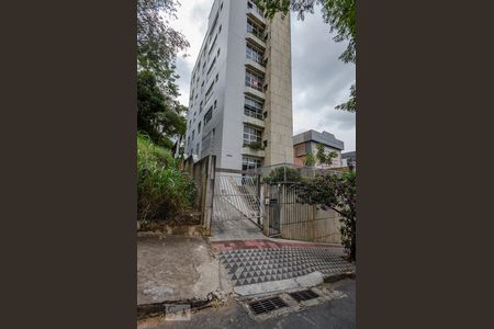 Apartamento para alugar com 140m², 3 quartos e 1 vagaFachada
