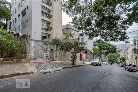Apartamento para alugar com 140m², 3 quartos e 1 vagaFachada