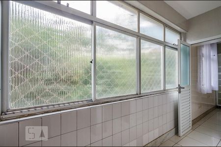 Apartamento para alugar com 140m², 3 quartos e 1 vagaÁrea de Serviço