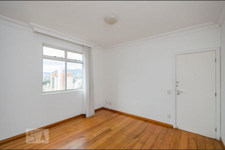 Apartamento para alugar com 140m², 3 quartos e 1 vagaSala