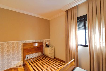 Apartamento à venda com 120m², 3 quartos e 3 vagas Apartamento à venda com 120m², 3 quartos e 3 vagasSuíte