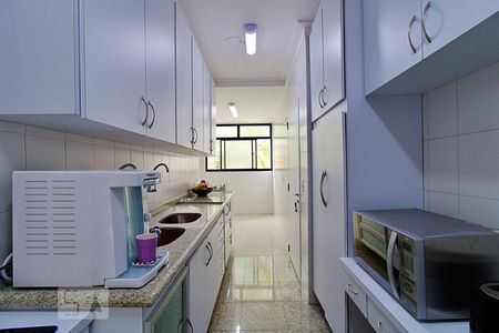 Apartamento à venda com 120m², 3 quartos e 3 vagas Apartamento à venda com 120m², 3 quartos e 3 vagasCozinha