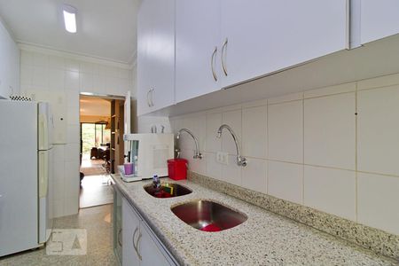 Apartamento à venda com 120m², 3 quartos e 3 vagas Apartamento à venda com 120m², 3 quartos e 3 vagasCozinha