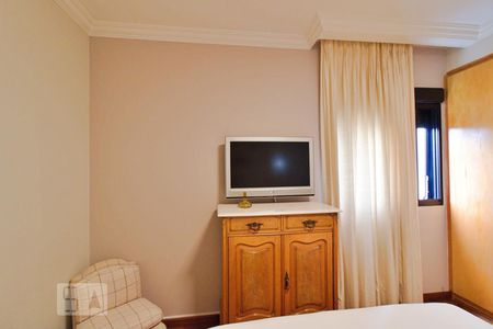 Apartamento à venda com 120m², 3 quartos e 3 vagas Apartamento à venda com 120m², 3 quartos e 3 vagasQuarto 1