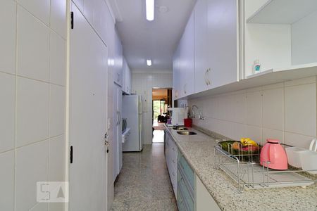 Apartamento à venda com 120m², 3 quartos e 3 vagas Apartamento à venda com 120m², 3 quartos e 3 vagasCozinha