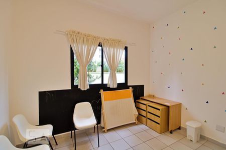 Apartamento à venda com 120m², 3 quartos e 3 vagas Apartamento à venda com 120m², 3 quartos e 3 vagasBrinquedoteca