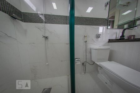 Apartamento à venda com 94m², 2 quartos e 1 vaga Apartamento à venda com 94m², 2 quartos e 1 vagaBanheiro da Suíte