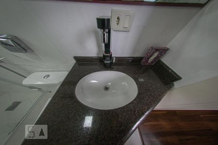 Apartamento à venda com 94m², 2 quartos e 1 vaga Apartamento à venda com 94m², 2 quartos e 1 vagaBanheiro - Torneira