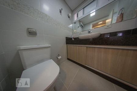Apartamento à venda com 94m², 2 quartos e 1 vaga Apartamento à venda com 94m², 2 quartos e 1 vagaBanheiro Corredor
